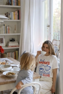 Dámske tričko "Tired moms coffee club" (maslové)